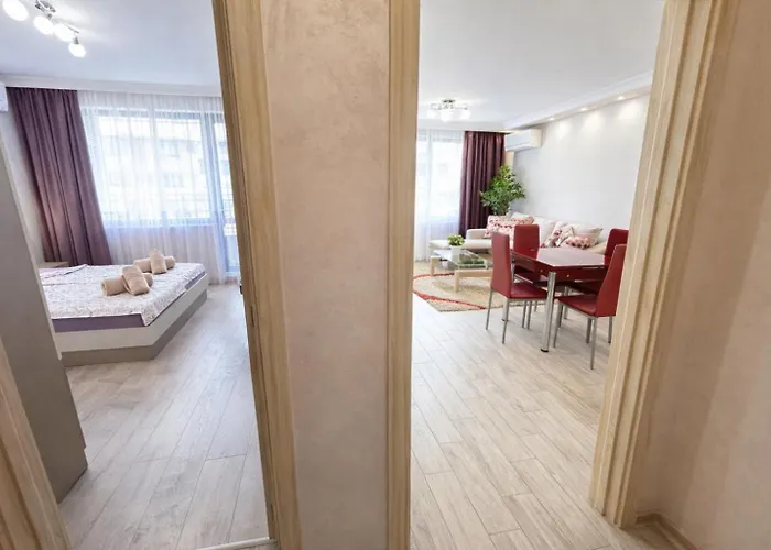 Red Dahlia Urban * Plovdiv